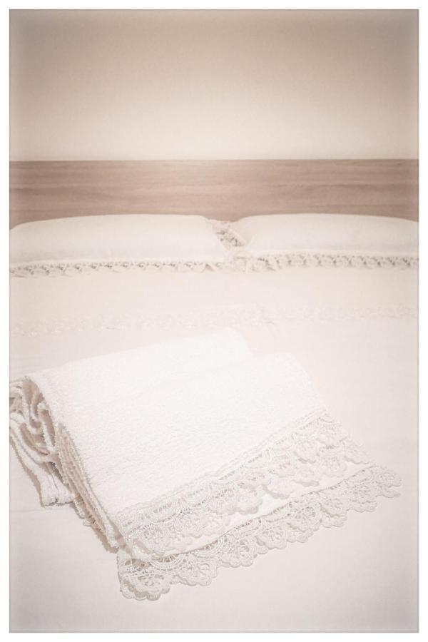 La Vecchia Torre 1920 Apartment กร็อตตาเย ภายนอก รูปภาพ
